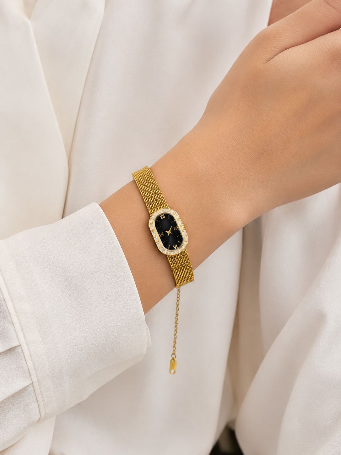 The Midnight Mesh Watch Type Bracelet