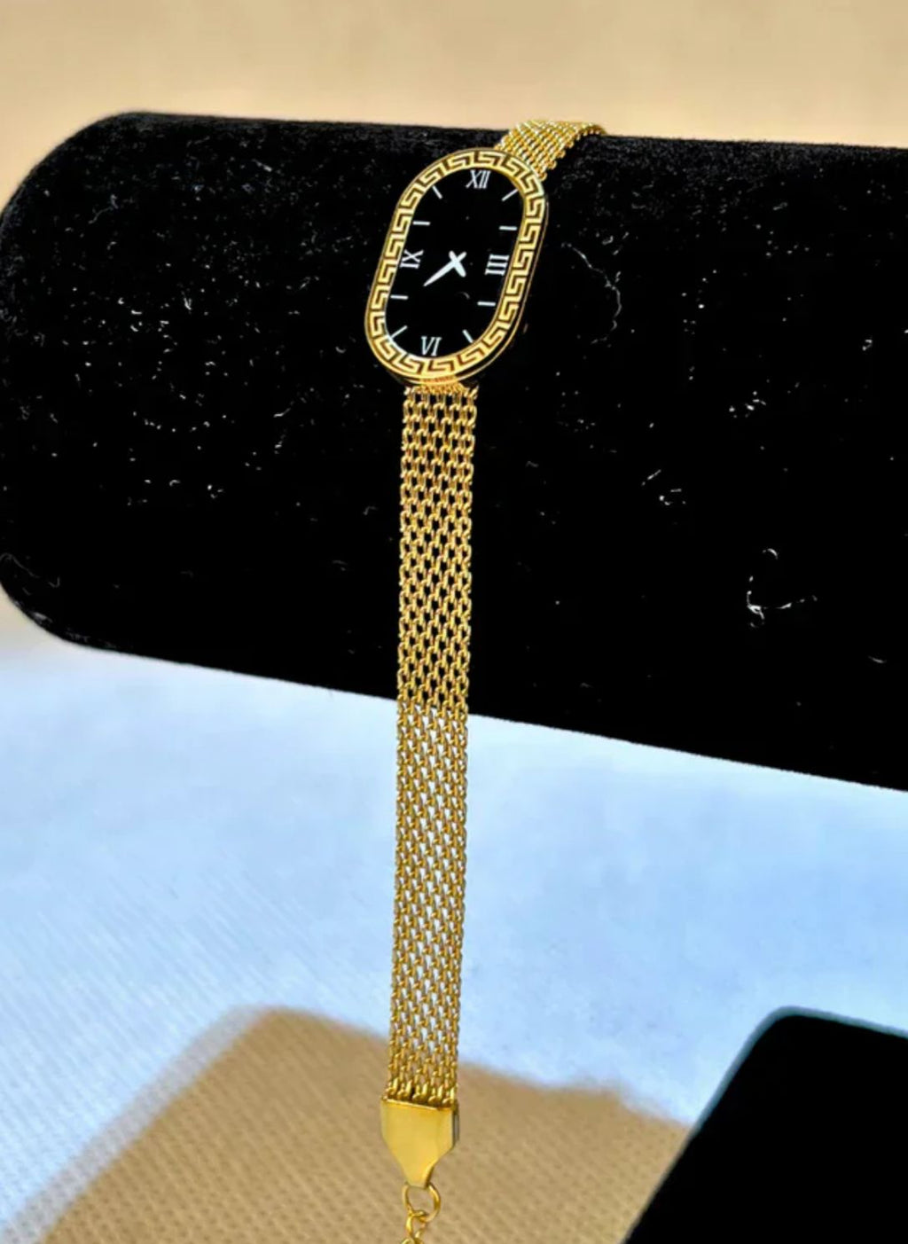 The Midnight Mesh Watch Type Bracelet